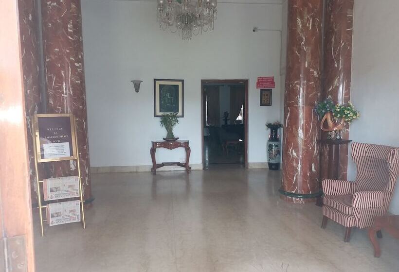 Отель Jayamahal Palace
