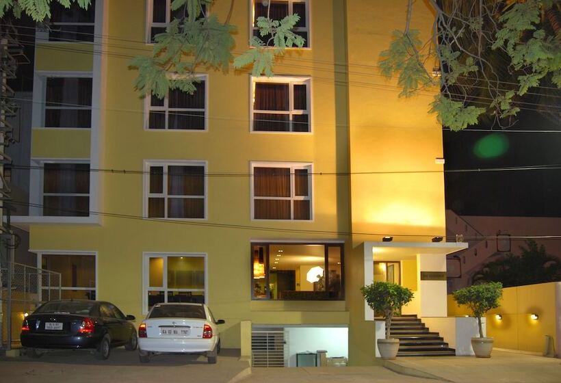 Upar Hotels Indiranagar