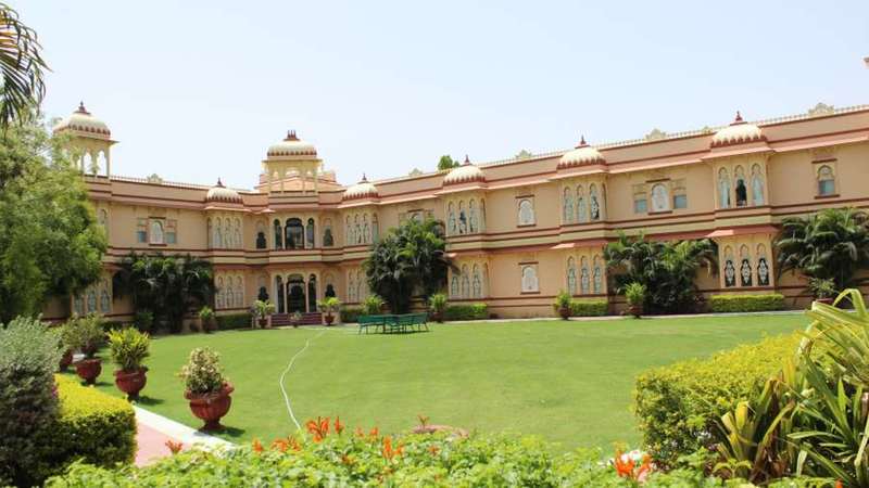Hotel Jüsta Rajputana Resort & Convention Centre, Udaipur