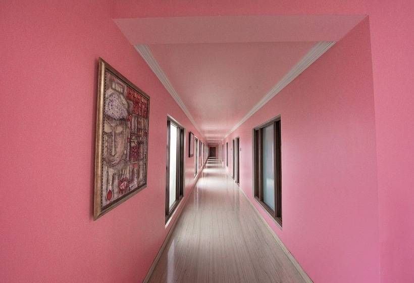 Hotel Jüsta Rajputana Resort & Convention Centre, Udaipur