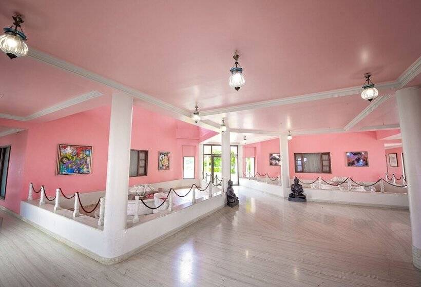 Hotel Jüsta Rajputana Resort & Convention Centre, Udaipur