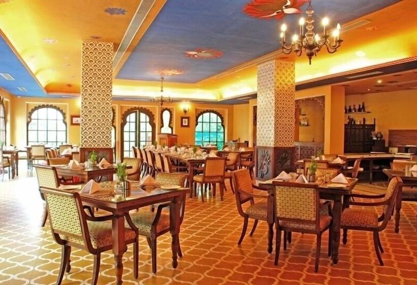 Hotel Jüsta Rajputana Resort & Convention Centre, Udaipur