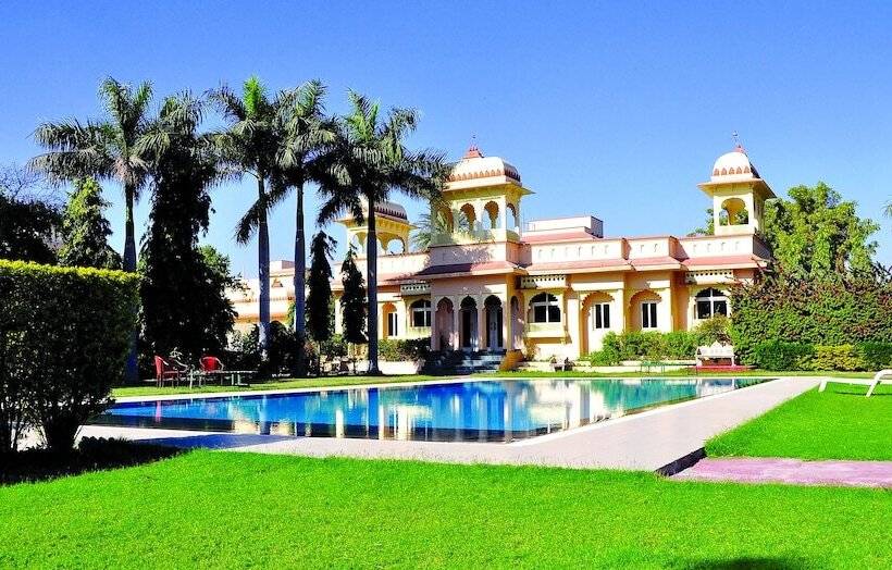 Hotel Jüsta Rajputana Resort & Convention Centre, Udaipur