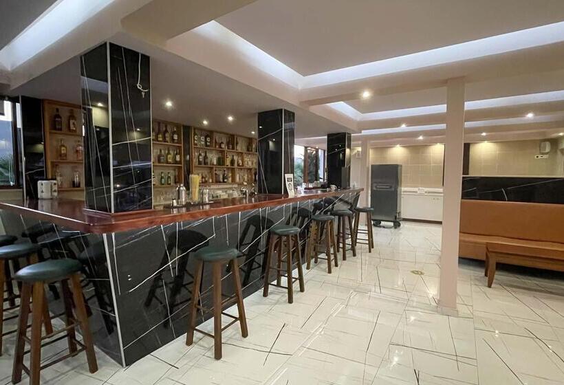 Отель Kaissa Beach