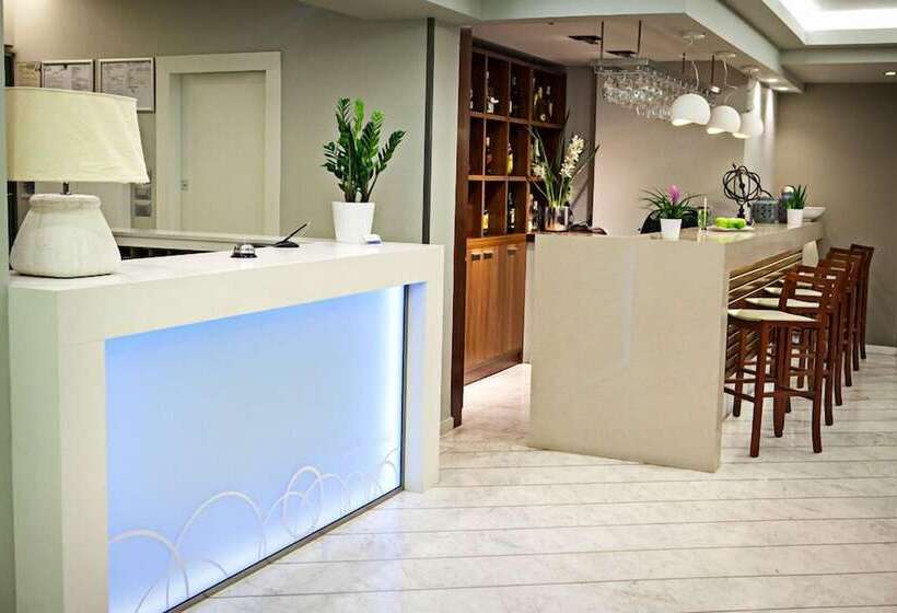 בית מלון כפרי Kronos