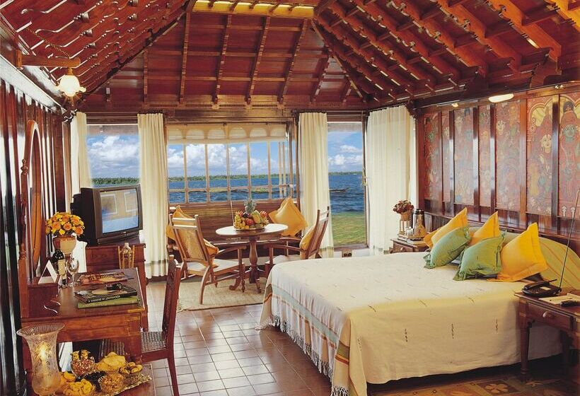 酒店 Kumarakom Lake Resort