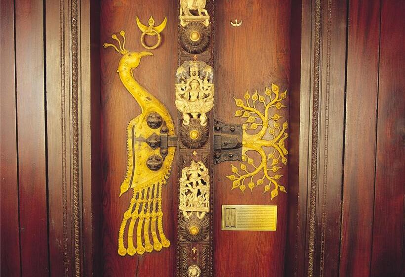 酒店 Kumarakom Lake Resort