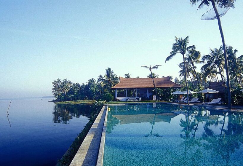 酒店 Kumarakom Lake Resort