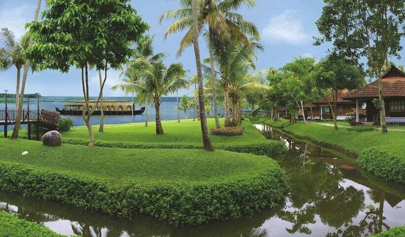 酒店 Kumarakom Lake Resort