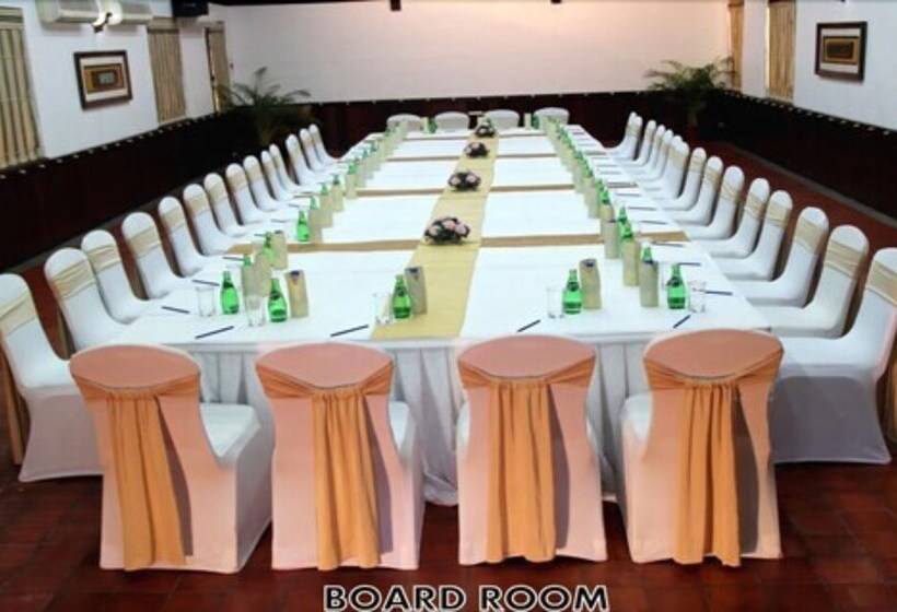 酒店 Kumarakom Lake Resort