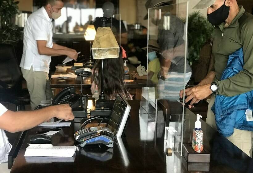 בית מלון כפרי La Mision Loreto