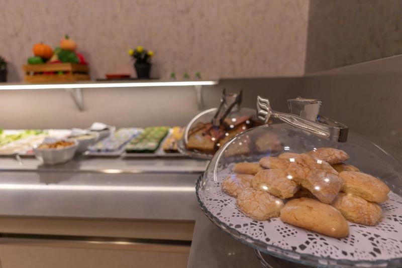 Hotel Lazz  By Ketenci