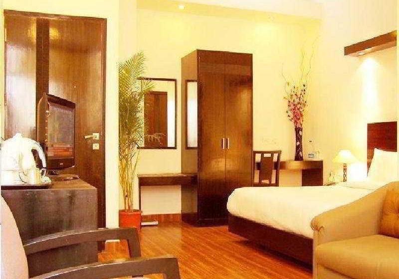 Отель Le Marlin