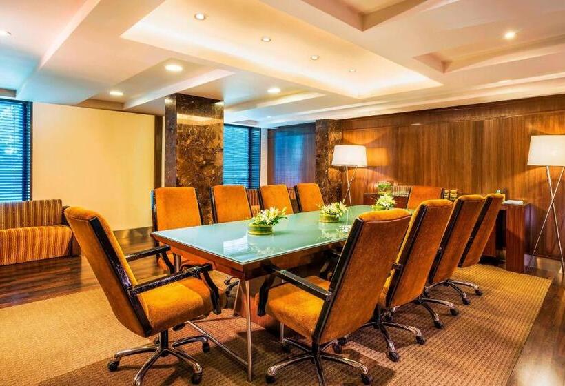 هتل Le Méridien Nagpur