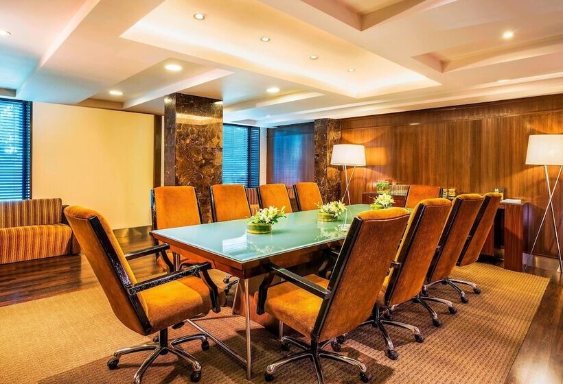 هتل Le Méridien Nagpur