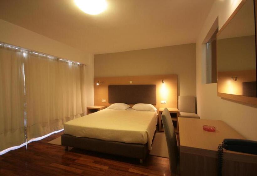 בית מלון כפרי Liberty