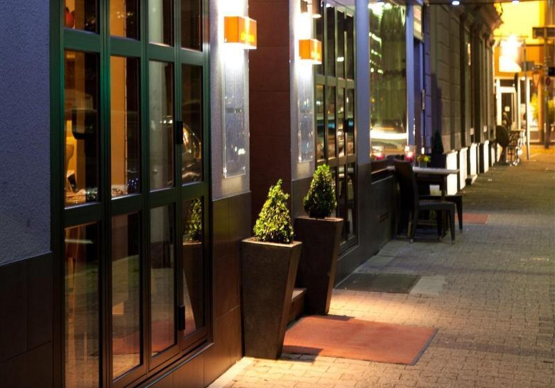 בית מלון כפרי Maingau