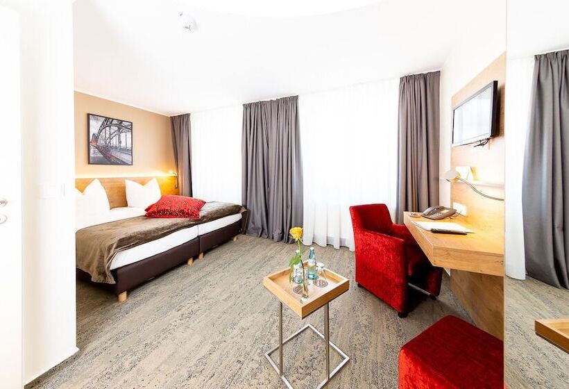 בית מלון כפרי Maingau