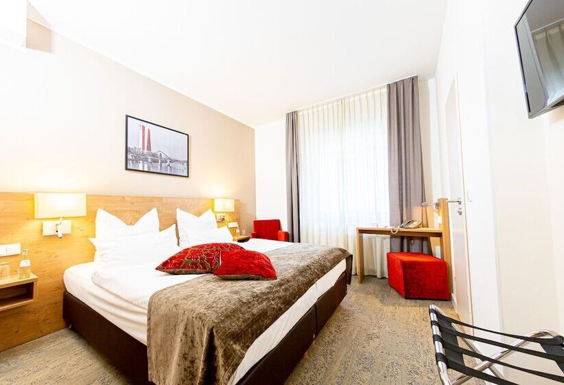 בית מלון כפרי Maingau