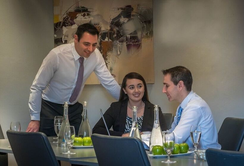 Maldron Hotel Dublin Airport