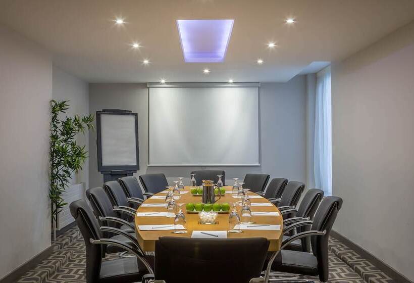 Maldron Hotel Dublin Airport