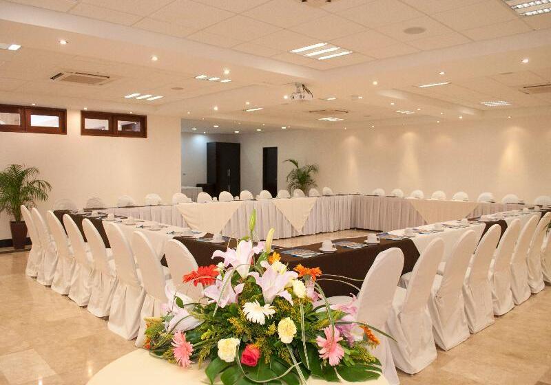 Marinaterra Hotel & Spa