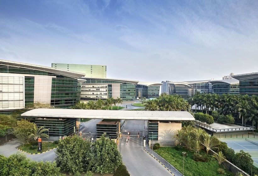 בית מלון כפרי Marriott Suites Pune