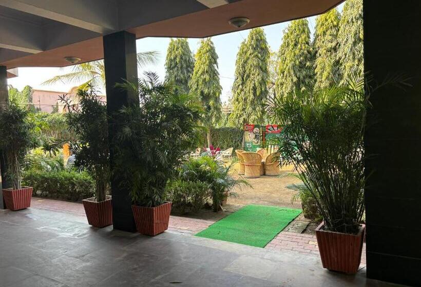 فندق Maya International