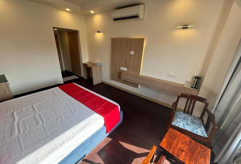 فندق Maya International