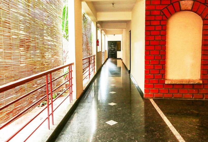 호텔 Mint Green Path