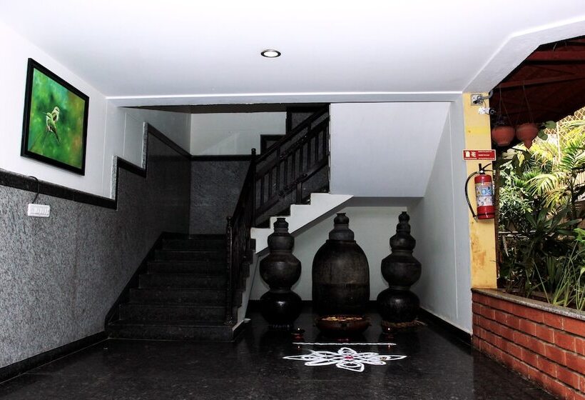 호텔 Mint Green Path