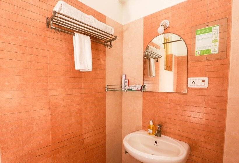 호텔 Mint Green Path