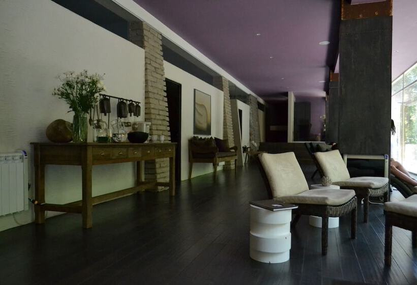 Отель Mision Grand Valle De Bravo