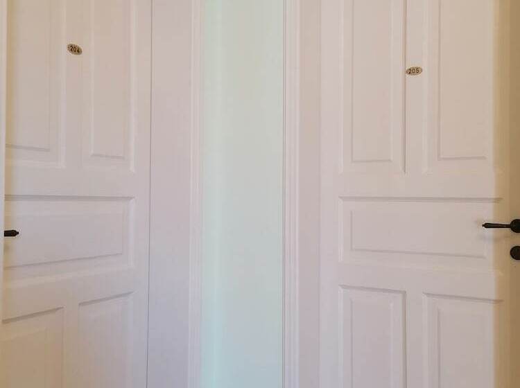 Отель Molfetta Beach