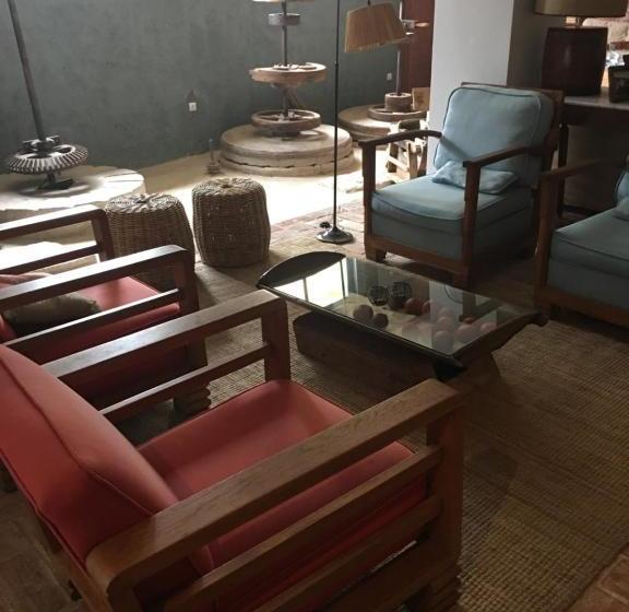 Отель Moli Canyisset