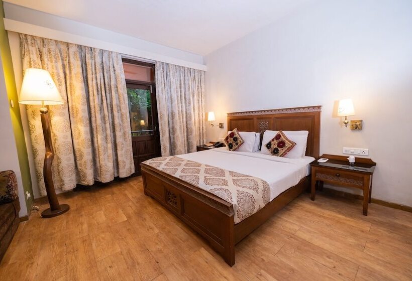 호텔 Neelams The Grand