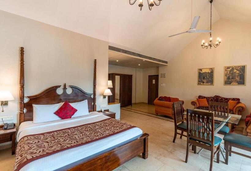 호텔 Neelams The Grand