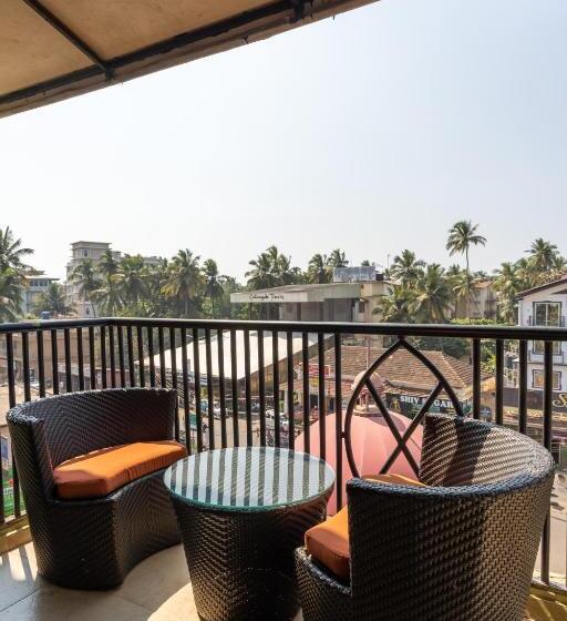 호텔 Neelams The Grand