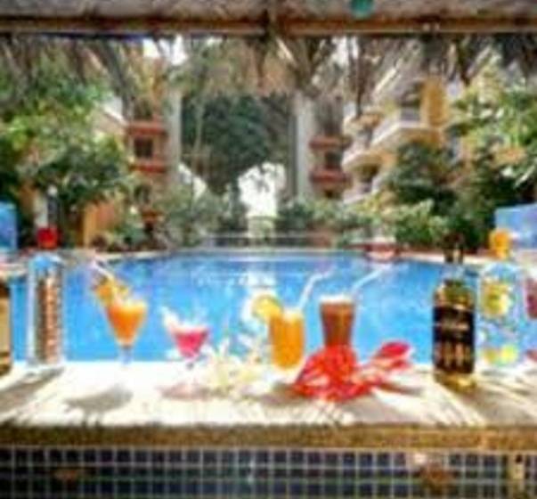 호텔 Neelams The Grand