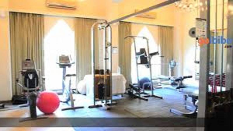 호텔 Neelams The Grand