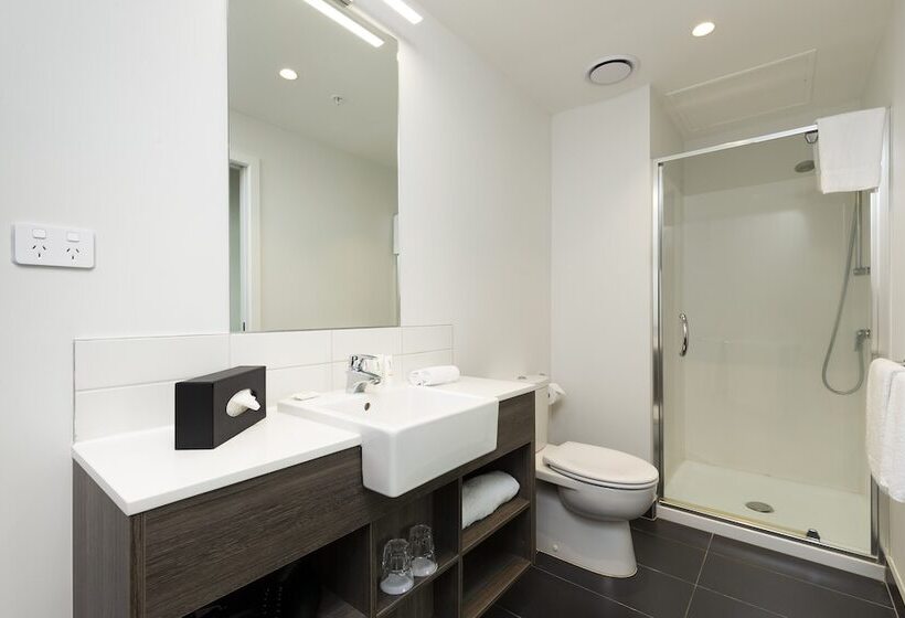 هتل Nesuto Stadium