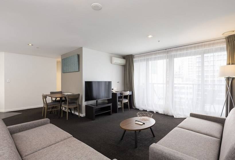 هتل Nesuto Stadium