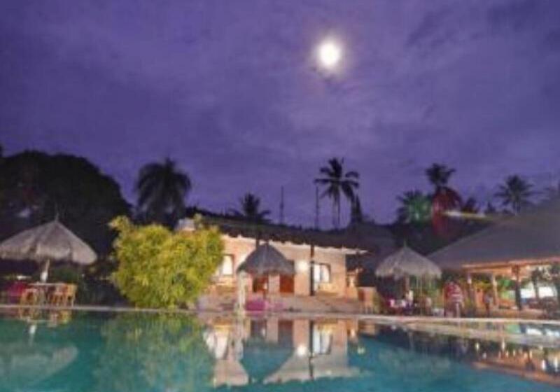 酒店 Pasific Beach Cottages