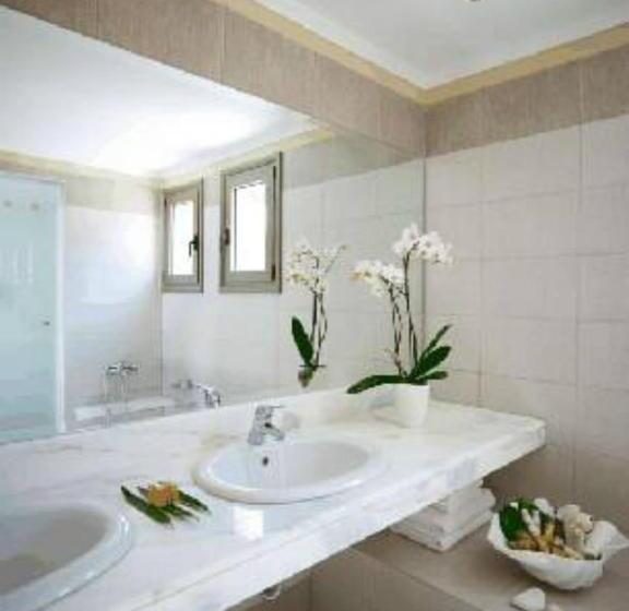 בית מלון כפרי Porto Galini Seaside Resort & Spa