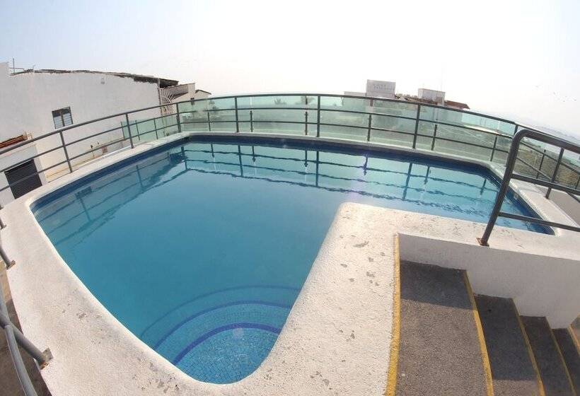 فندق Portonovo Plaza Malecon