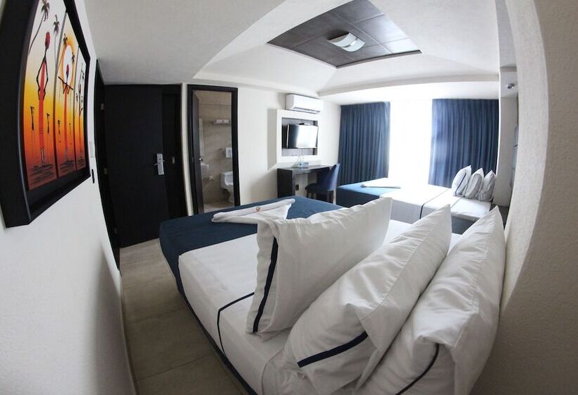 فندق Portonovo Plaza Malecon