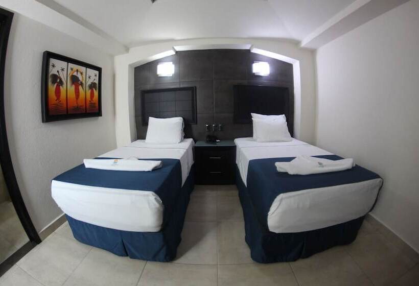 فندق Portonovo Plaza Malecon