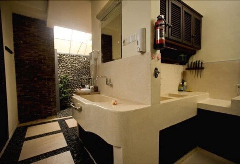 هتل Putu Bali Villa And Spa