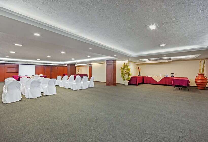 هتل Quality Inn Aguascalientes