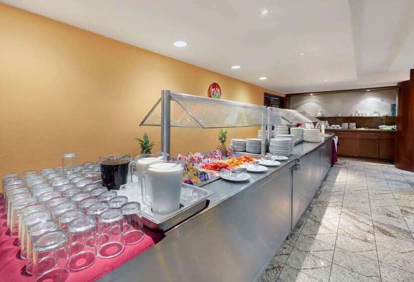 هتل Quality Inn Aguascalientes